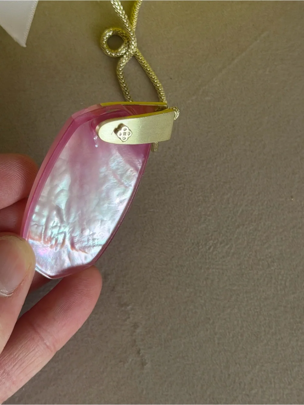 Kendra Scott Inez Gold Long Pendant Necklace in Pink 💕